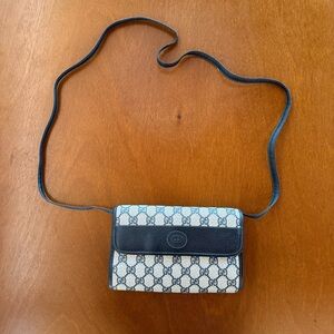 Gucci Vintage GG Monogram Coated Canvas Crossbody Clutch Bag Navy Blue